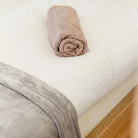 Bolyai 3br Ac Parking Grf *