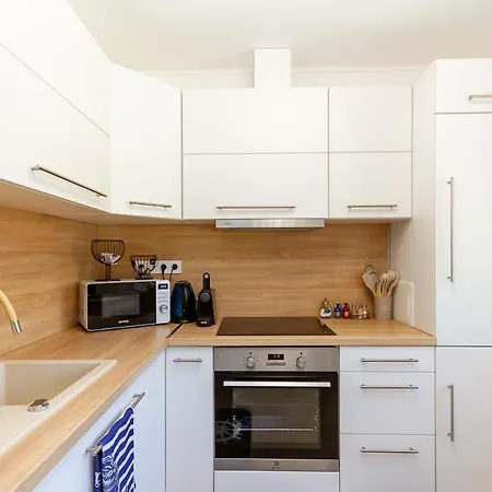 Bolyai 3br Ac Parking Grf Appartamento *