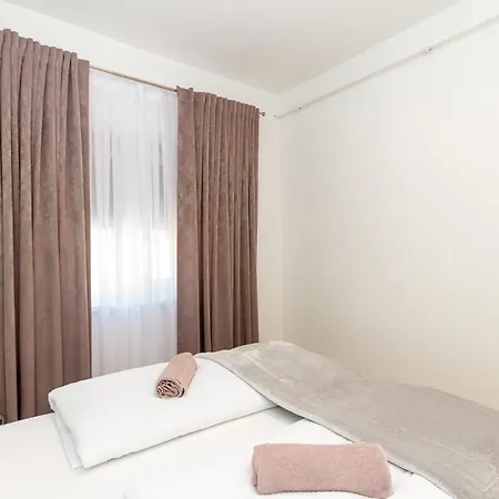 Appartamento Bolyai 3br Ac Parking Grf Siófok