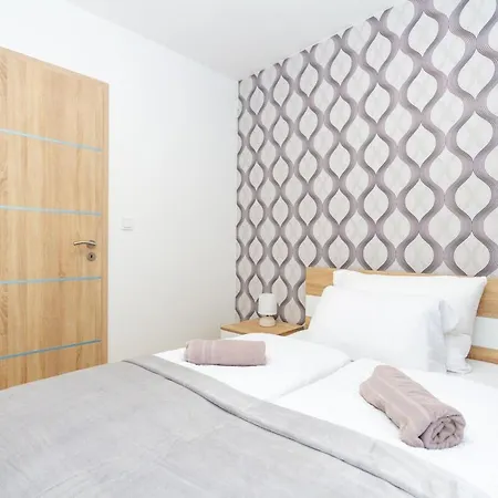 Bolyai 3br Ac Parking Grf Appartamento *