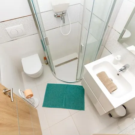 Bolyai 3br Ac Parking Grf *